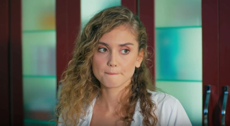 Yuvamdaki Düşman oyuncuları kimlerdir Dizinin konusu nedir
