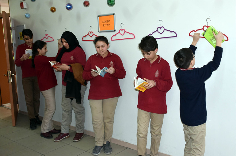 Okula ‘kırtasiye bankası’ kuruldu