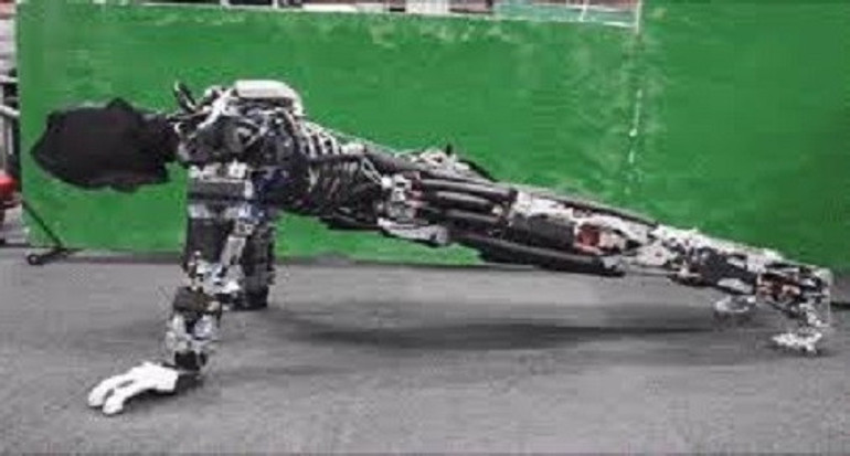 Sonunda terleyebilen robot yaptılar