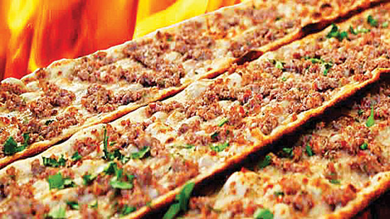 Gurmeler, akademisyenler, yemek yazarları, şefler ve işletmecilerden oluşan 100 kişilik dev gastronomi heyeti seçti: Türkiyenin en lezzetli 100 yemeği