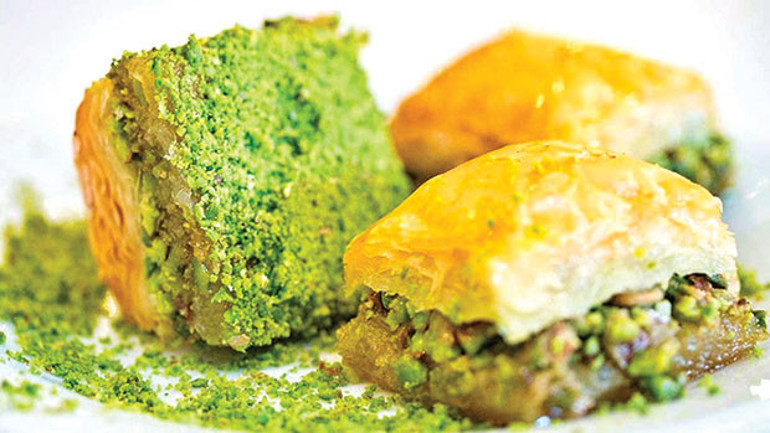Gurmeler, akademisyenler, yemek yazarları, şefler ve işletmecilerden oluşan 100 kişilik dev gastronomi heyeti seçti: Türkiyenin en lezzetli 100 yemeği