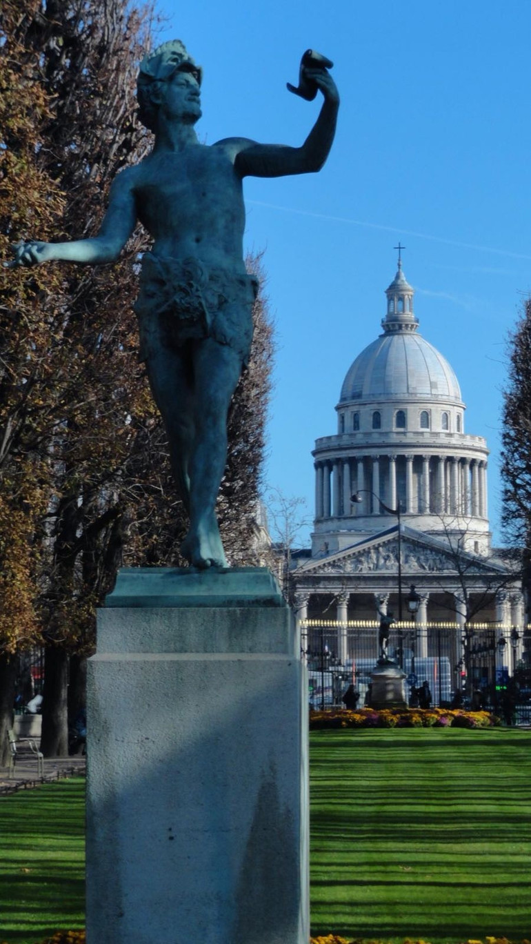 Modasıyla, sokaklarıyla benim Paris’im