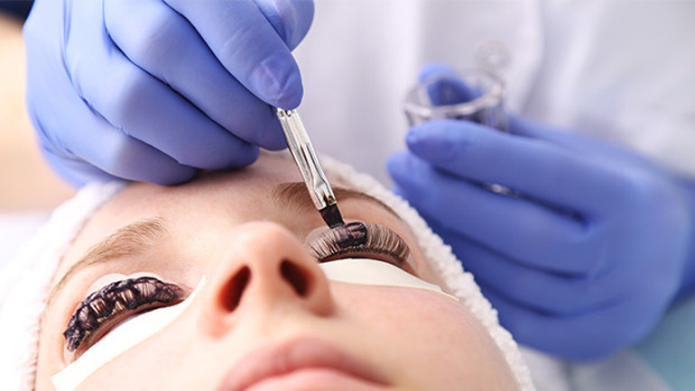 Kirpik liftingi ile tanışın