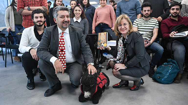 Sıpa Çitlembik hukuk dersinde