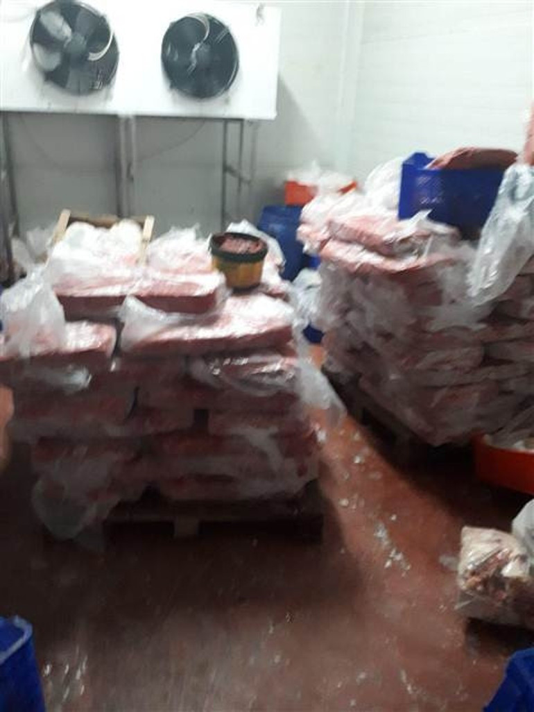 Kocaelinde 4 ton kaçak et ele geçirildi