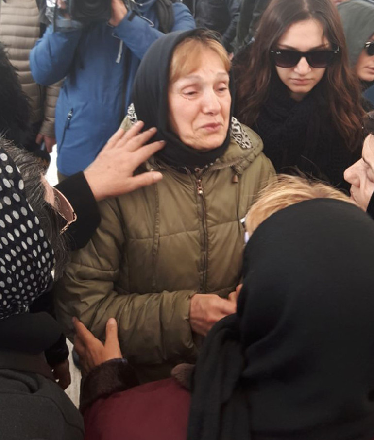 Gözyaşlarını tutamadılar Yaşar Gaga son yolculuğuna uğurlandı