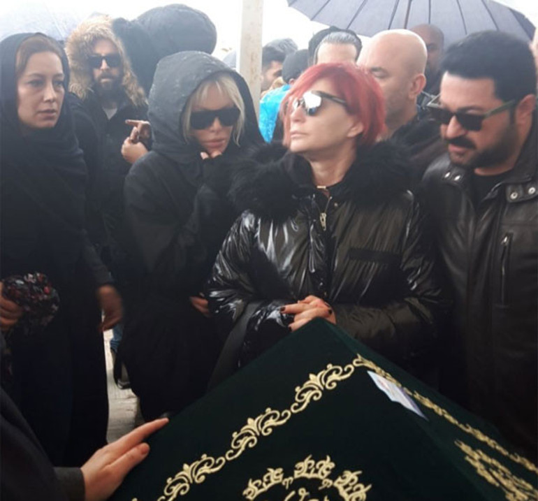 Gözyaşlarını tutamadılar Yaşar Gaga son yolculuğuna uğurlandı