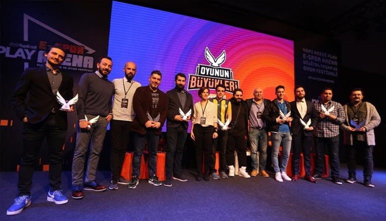 Espor dünyası İstanbul’da bir araya geldi İşte müthiş festivale damga vuranlar...