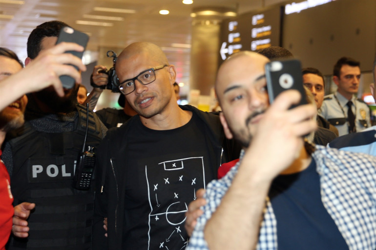 Alex de Souza İstanbulda
