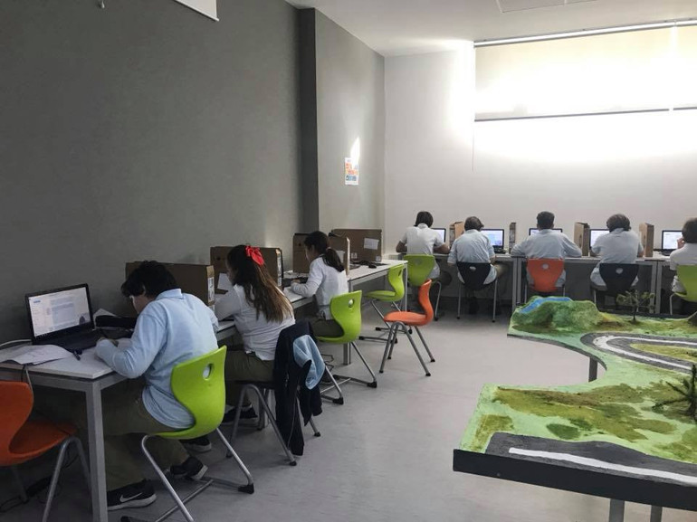 İstek İzmir Okullarından büyük başarı