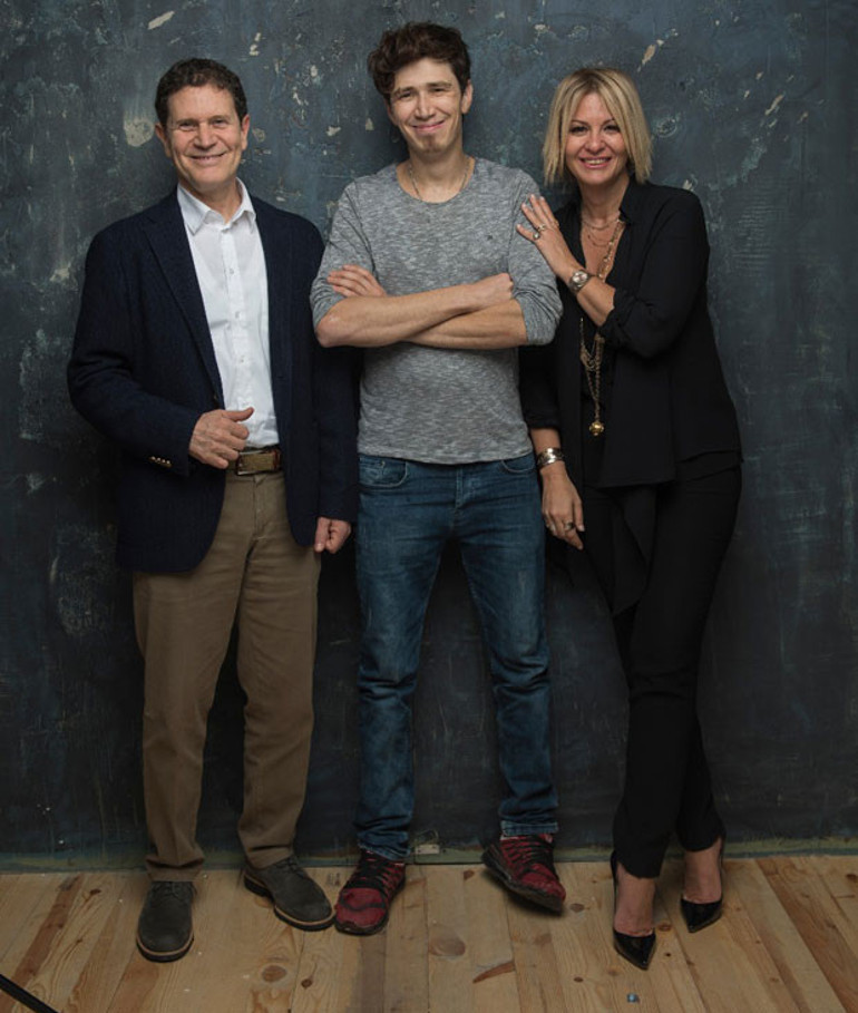 27 yılda 100 binin üzerinde hasta tedavi etti