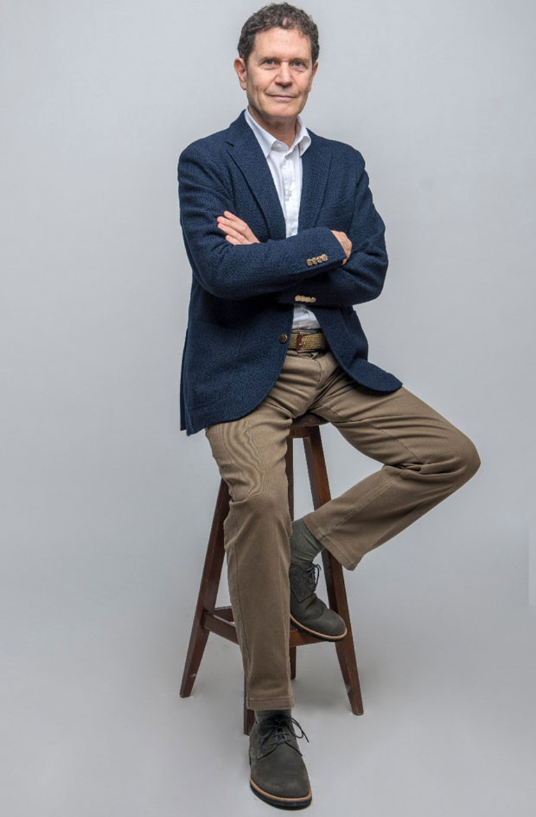 27 yılda 100 binin üzerinde hasta tedavi etti