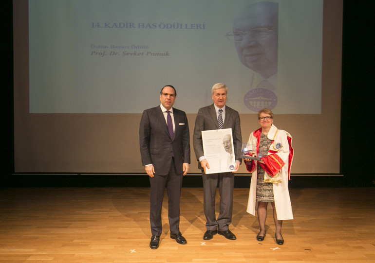 Kadir Has Üstün Başarı Ödülü Prof. Dr. Şevket Pamuk’un oldu... Üniversitede rektör değişimi yaşandı