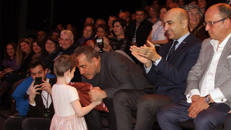 Küçük Beyza kanseri yendi,Haluk Levent ile şarkı söyledi