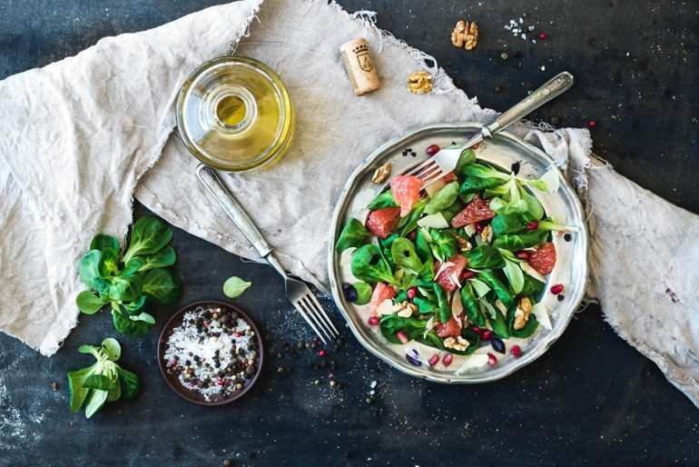 Bu Tariflerde Bol Bol Yeşillik Var: Sağlıklı 4 Enfes Salata Tarifi