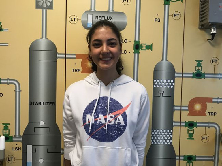 Amerikadaki uzay kampına katılan tek Türk liseli Selinin hedefi NASA