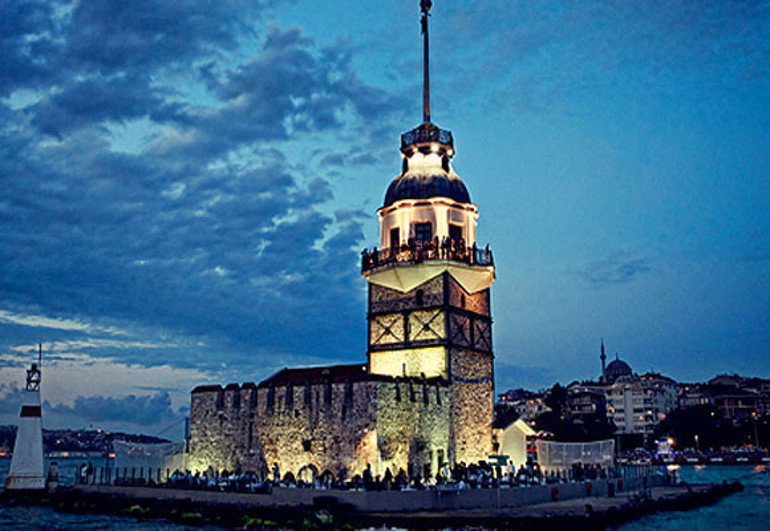 İSTANBUL’DA HAFTA SONUNU İPLE ÇEKTİRECEK 9 ÖNERİ