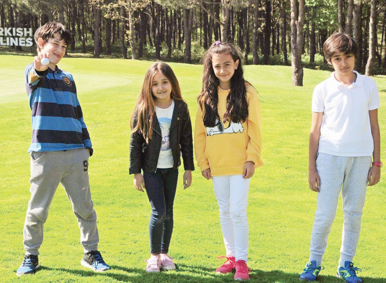 Genç golfçüler Kemer Countryde