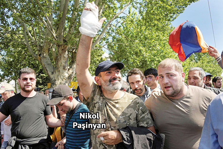 Ermenistan başbakanı Sarkisyan istifa etti: ‘Hatalıydım’