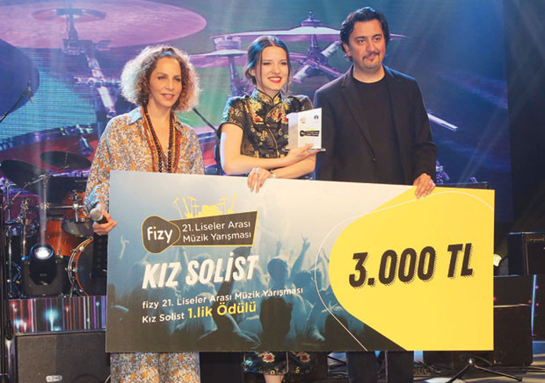Liseli müzisyenler yarıştı