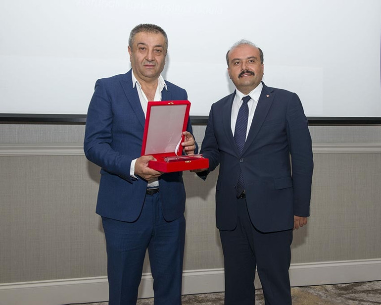 Avrupalı iş insanlarına Londra’da ‘marka’ ve ‘girişimcilik’ ödülü