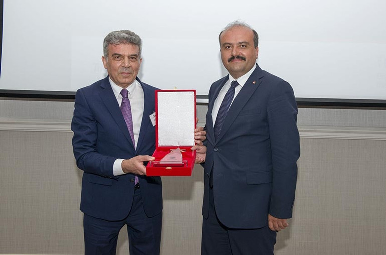 Avrupalı iş insanlarına Londra’da ‘marka’ ve ‘girişimcilik’ ödülü