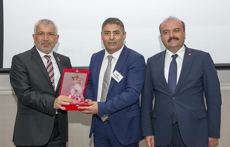 Avrupalı iş insanlarına Londra’da ‘marka’ ve ‘girişimcilik’ ödülü