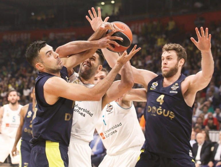 Basketbol asla sadece basketbol değildir