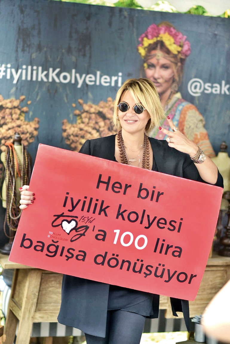 ‘Toplum gönüllüsü gençler’i alkışlıyorum
