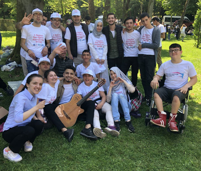 Serkan&Buğra’dan örnek davranış