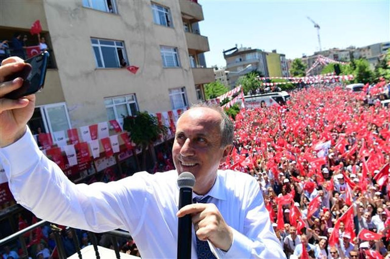 Herkesi aşağı indirdi... Muharrem İnce İstanbulda konuştu