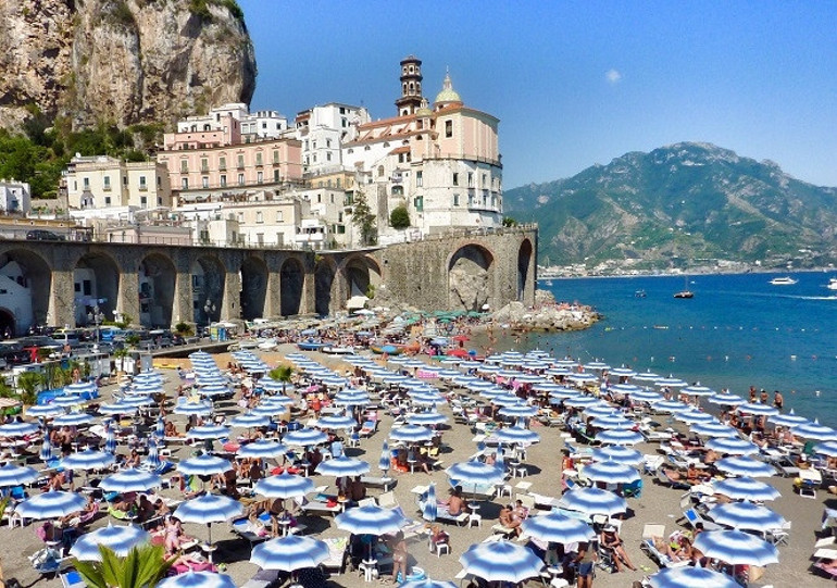 Güney İtalya’nın romantik sahili: Amalfi