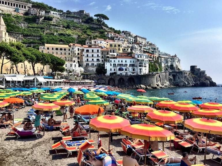 Güney İtalya’nın romantik sahili: Amalfi