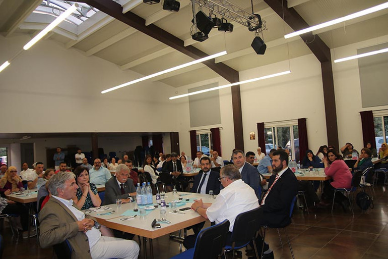 ‘Kilise, Müslümanlara iftar verdi ama medya görmedi’