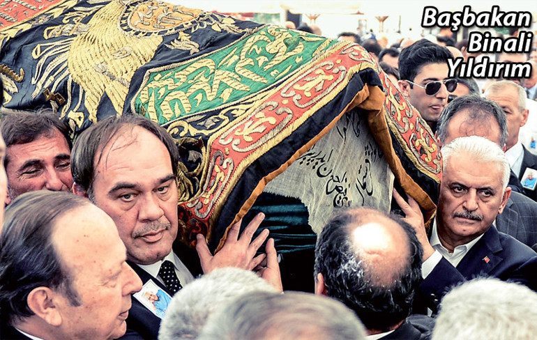 Türkiye Erdoğan Demiröreni sonsuzluğa uğurladı... Sevgi seli