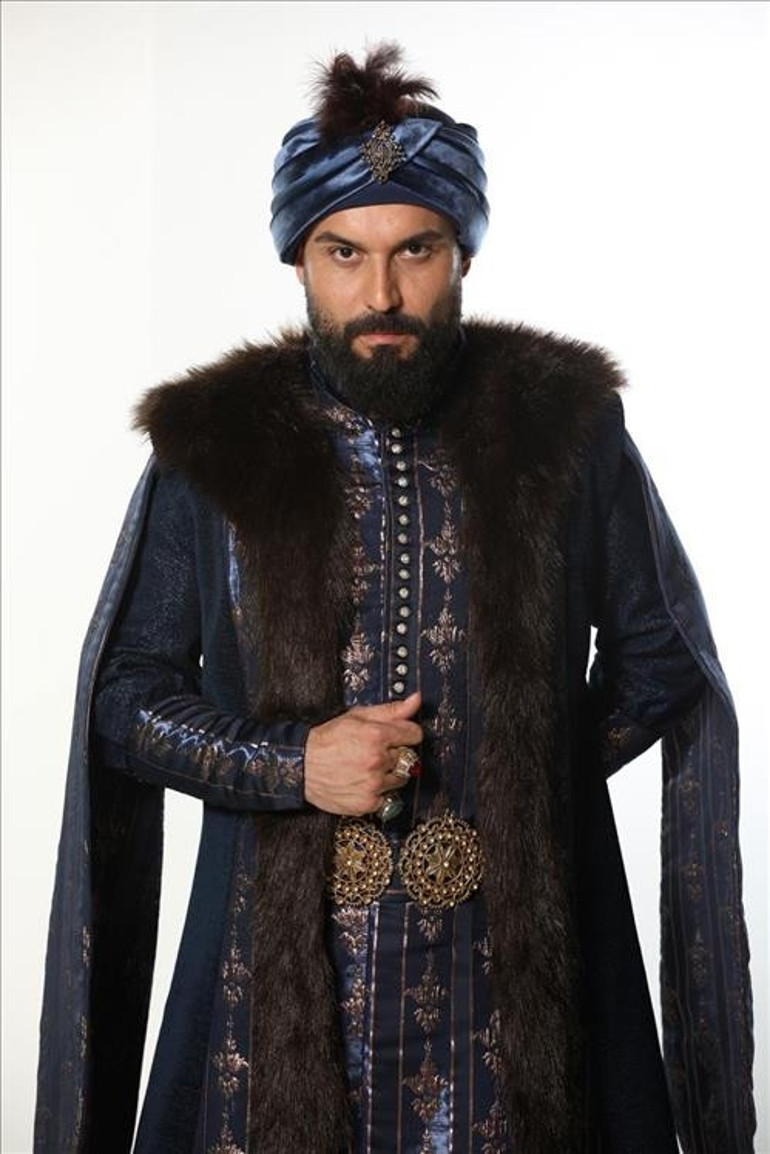 Kalbimin Sultanı oyuncuları ile dikkat çekti İşte Kalbimin Sultanı oyuncu kadrosu