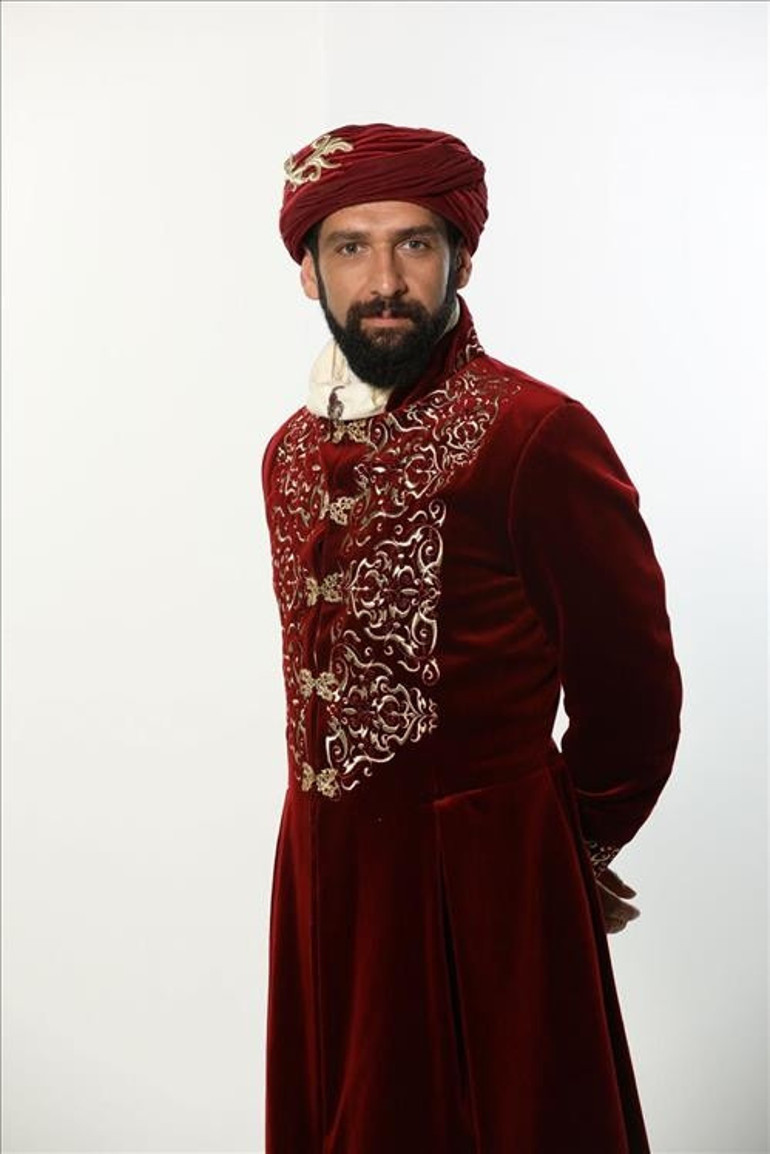 Kalbimin Sultanı oyuncuları ile dikkat çekti İşte Kalbimin Sultanı oyuncu kadrosu