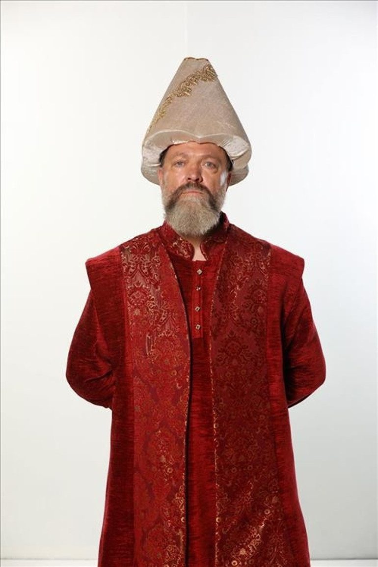 Kalbimin Sultanı oyuncuları ile dikkat çekti İşte Kalbimin Sultanı oyuncu kadrosu