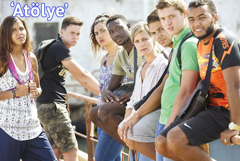 Bütün kızlar toplandık