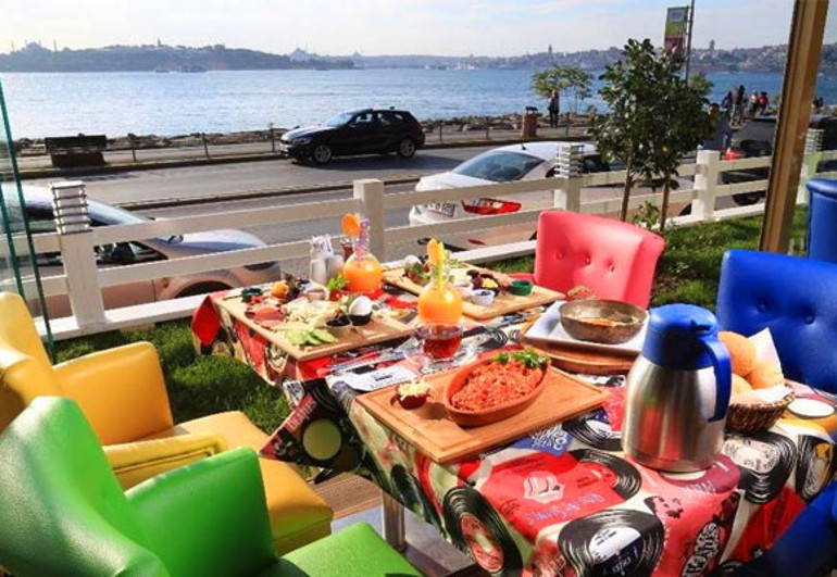 İSTANBUL’UN POPÜLER KAHVALTI MEKÂNLARI