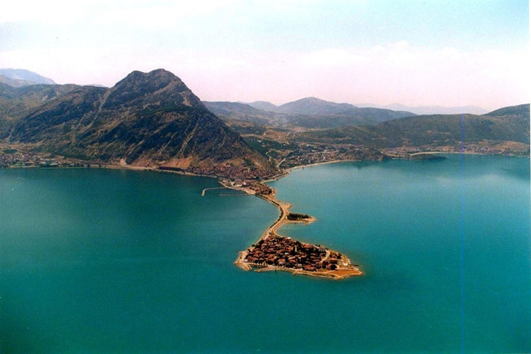 Tarihi güzellikleriyle Demre…