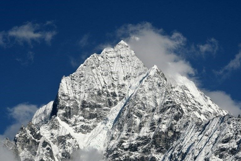 Dünyanın zirvesi Everestte çöple mücadele