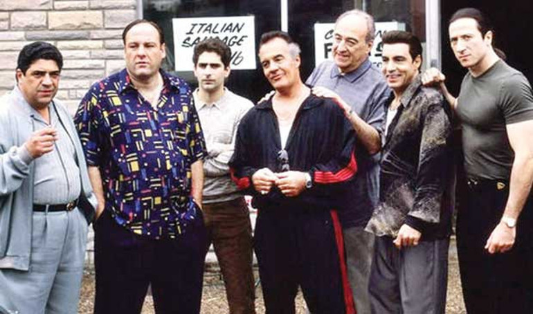 Bir maç=Üç bölüm