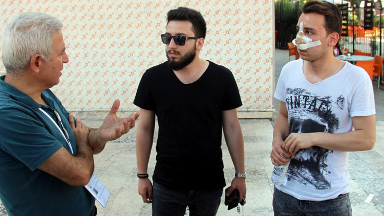 Türkiye’den YKS manzaraları... 80 yaşında sınava girdi