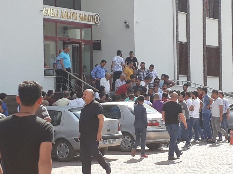 İğrenç iddia ilçeyi ayağa kaldırdı... Vatandaşları vali sakinleştirdi