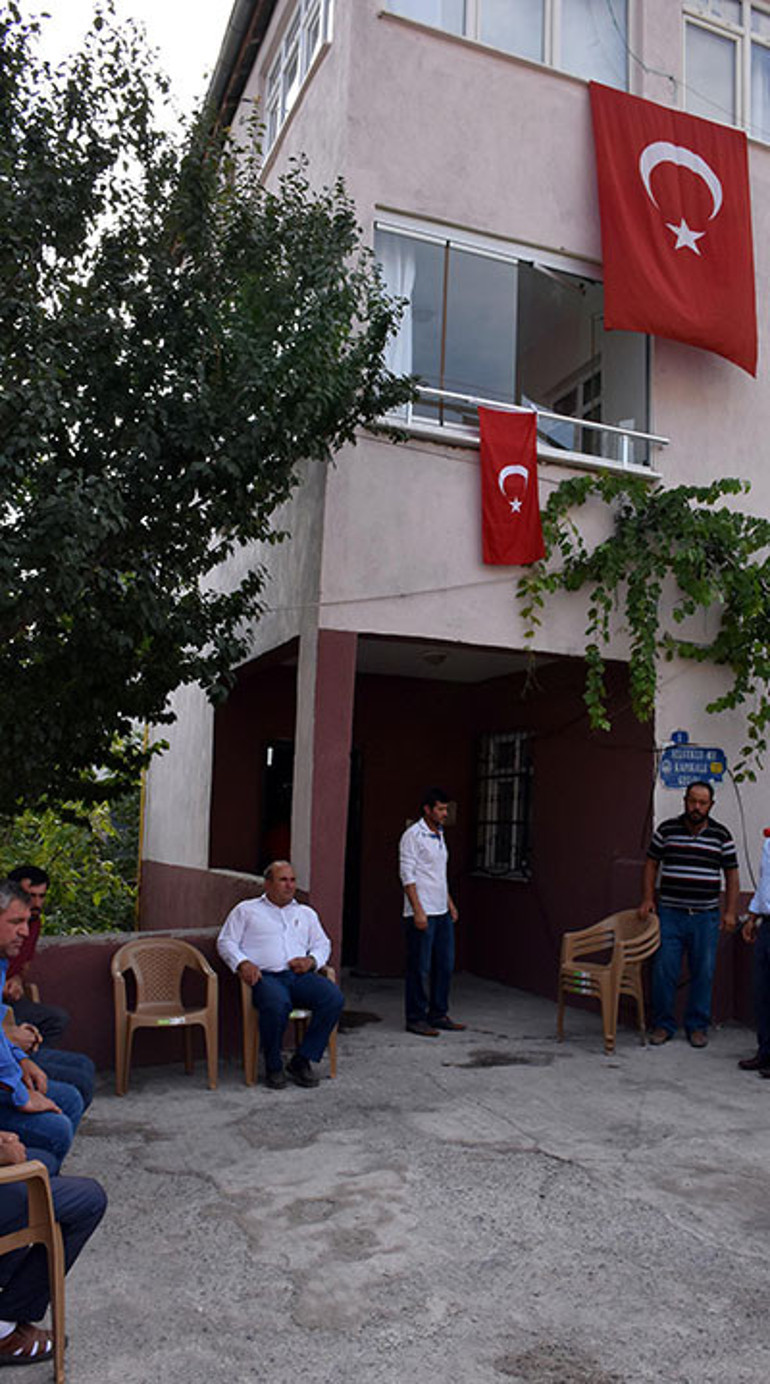 Gelini ve torunu şehit edilen Karakaya: Bunlar insan olamaz