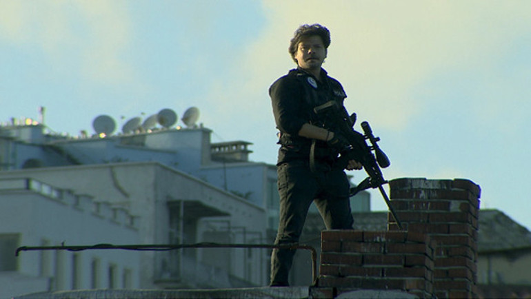 “Arka Sokaklar” 13.sezonu ile Eylül’de ekrana geliyor. Sevilen dizinin yeni sezon fragmanı yayınlandı.