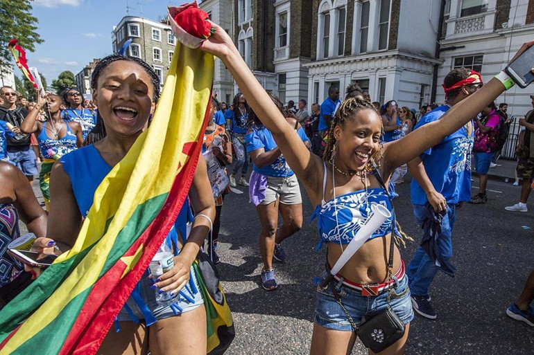 Notting Hill, çılgın partileriyle geliyor