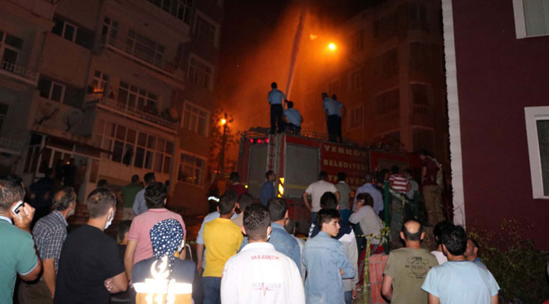 Yozgatta yangın 5 daire kullanılmaz hale geldi