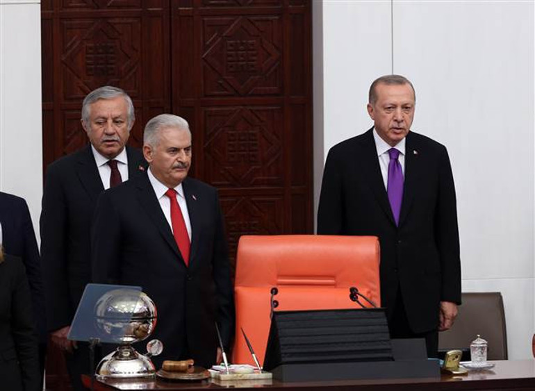 Cumhurbaşkanı Erdoğandan TBMMde önemli mesajlar